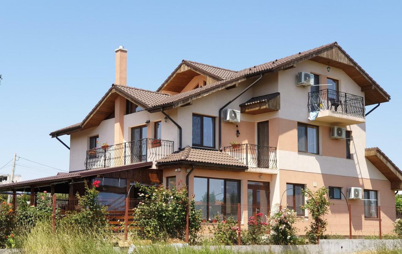 Vila "Livia" Hotel Techirghiol Exterior photo